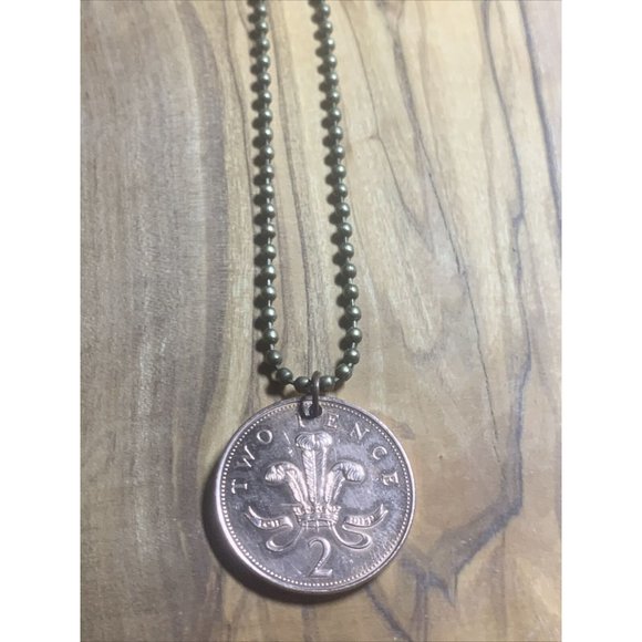 UK 2 Pence Bron Coin Pendant Prince of Wales Plume Welsh Ostrich. Elizabeth. A1 - Picture 2 of 4